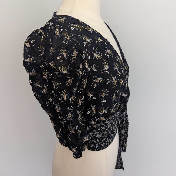Bailey44 Wrap Blouse Puff Sleeve Floral Black Crop Blouse with Tie Front Medium - Picture 4 of 9